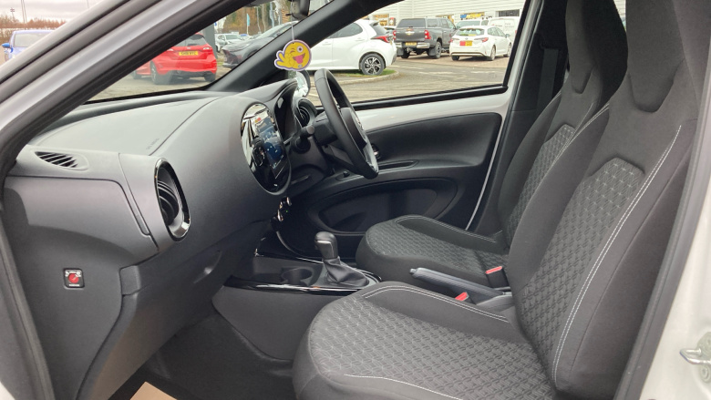 Toyota Aygo X 1.0 VVT-i Edge 5dr Auto Petrol Hatchback